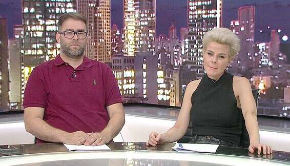 בכתה כשדלף הסרטון לרשת. רון לצד אורן חזן, בצילומים לתוכנית שנגנזה